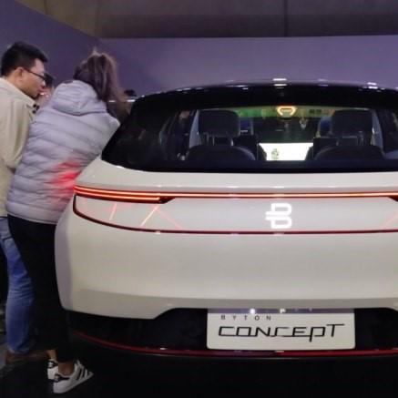 从「技能空放」到「精准命中」特斯拉的「玩家思维」到底抓了什么？