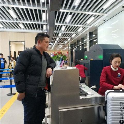 高铁出行新体验：行李轻松托运，轻装“行”天下