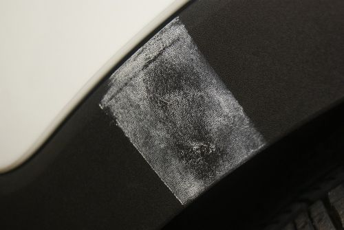 纯黑XSX褪色争议：油渍侵蚀还是品质瑕疵？探真相