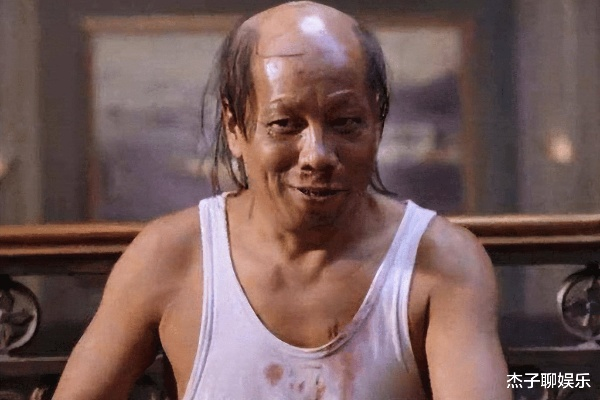 火云邪神梁小龙离世震惊网友，武侠传奇永存心间