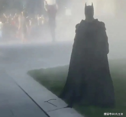 蝙蝠侠大战超人导演剪辑版，那些被院线版剪掉的英雄崩溃现场你看懂了吗？