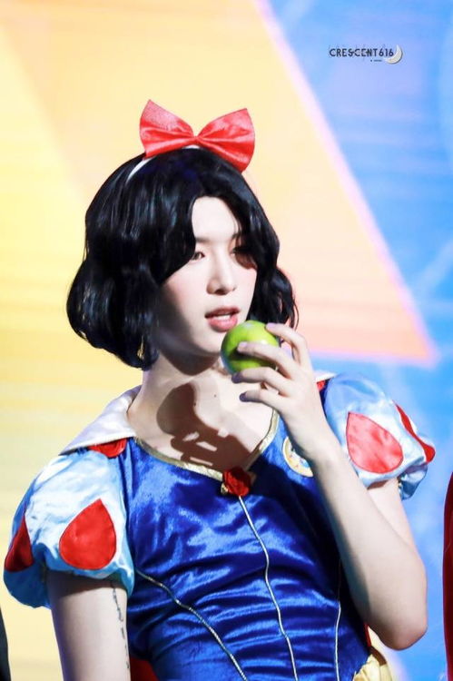 糖雪蜜COSER赵灵儿经典造型大解析 糖雪蜜COSER赵灵儿经典造型大解析