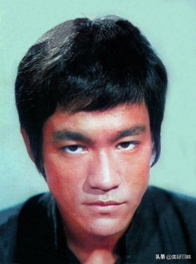 香港四小龙传奇延续,成龙狄龙独领风骚,影坛双璧再续辉煌 香港四小龙传奇延续,成龙狄龙独领风骚,影坛双璧再续辉煌