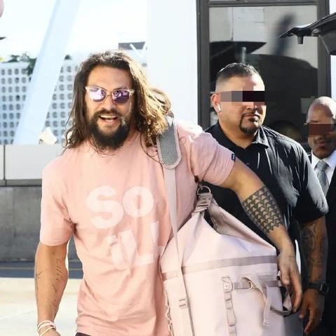 杰森·莫玛海格吐槽“洒死给”揭秘：巅峰对决独家幕后花絮