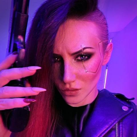 父母意外目睹：帕南直播《赛博朋克2077》激情片段，揭秘青春禁忌新体验