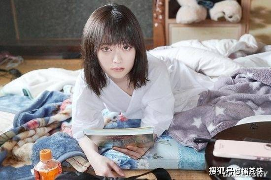 破产美少女逆袭写真，乡下直播圈热传新宠