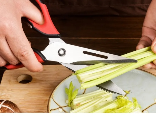 张小泉剪刀手柄断裂解决新方案，鲜鱼剪裁无忧体验升级