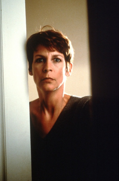 杰米·李·柯蒂斯：母亲力挽狂澜，避演经典《驱魔人》惊悚传奇