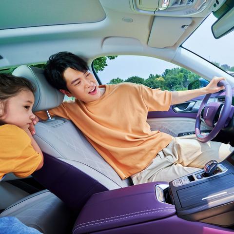 网购宝马X5五天频趴窝，大爷泪目：网友热议新豪车隐患