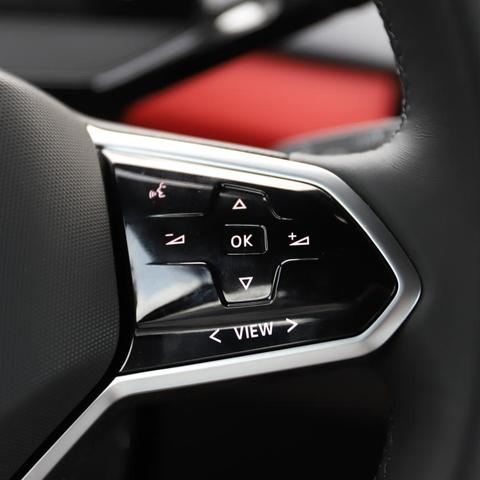 奥迪4S店闭店跑路真相曝光,车主权益保障新挑战 奥迪4S店闭店跑路真相曝光,车主权益保障新挑战