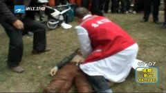 醉酒父亲暴力行径，儿子英勇护母引热议，电脑遭砸成焦点