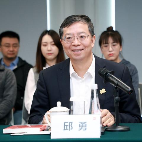 黄金大礼狂送!小米REDMI新机限时抢,10万份等你来拿! 黄金大礼狂送!小米REDMI新机限时抢,10万份等你来拿!