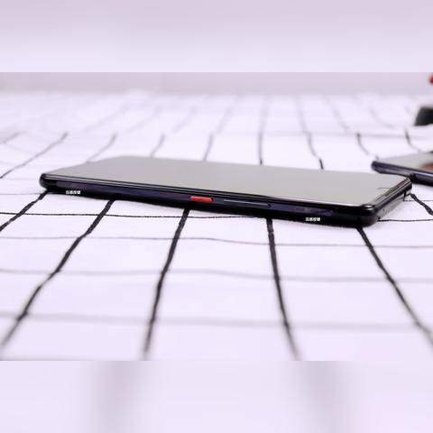 小米SU7 Ultra领跑GT7,打造超跑新纪元 小米SU7 Ultra领跑GT7,打造超跑新纪元