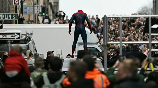 荷兰弟深情告别《蜘蛛侠4崭新之日》剧组：笔触间流露不舍与匠心传承