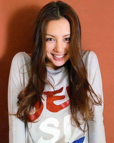 厚爱不变,米仓凉子获不起诉:深情回应粉丝支持 厚爱不变,米仓凉子获不起诉:深情回应粉丝支持