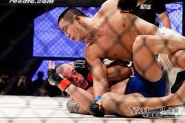 一拳手发冠飘扬夺冠,美国赛场惊现惊人一幕! 一拳手发冠飘扬夺冠,美国赛场惊现惊人一幕!