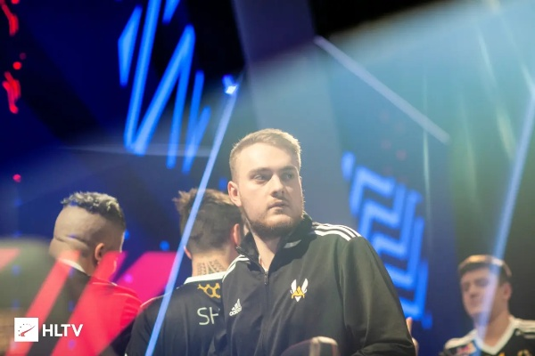 传奇指挥Alex揭秘:ESP战队C组全胜晋级巅峰之路 传奇指挥Alex揭秘:ESP战队C组全胜晋级巅峰之路