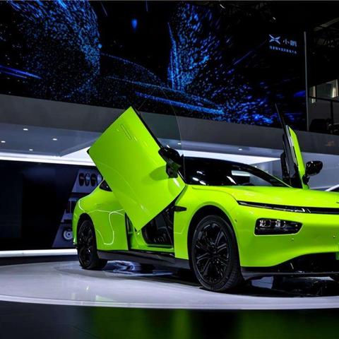 小米车主荣耀时刻，YU7新贵改写传奇