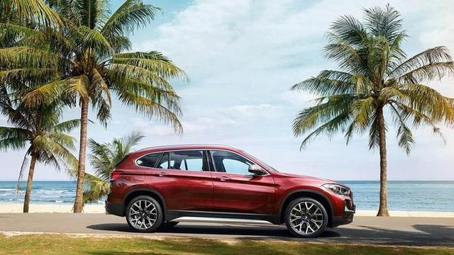 宝马降价狂潮，奔驰最高降6.9万，豪华车市新价值风暴来袭