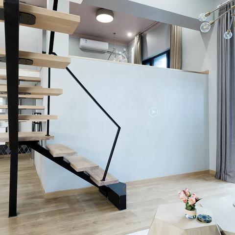 百万网红月入5000，巅峰三年狂揽300万，揭秘财富逆袭之路