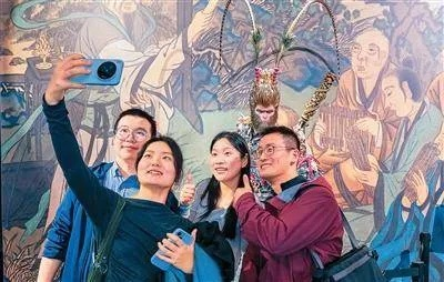 神游狂狂销5000万份，作者竟称“业余”创作奇迹