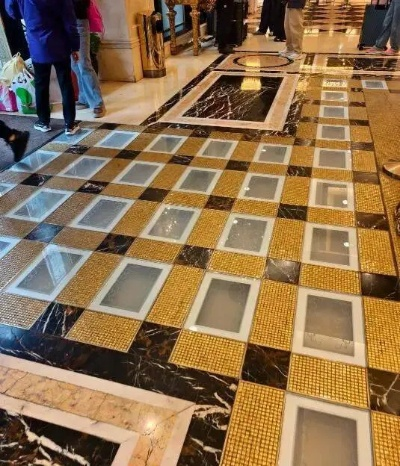 79公斤黄金大堂巨变,英皇娱乐酒店盈利翻10倍,财富新纪元! 79公斤黄金大堂巨变,英皇娱乐酒店盈利翻10倍,财富新纪元!