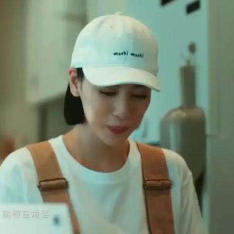 狂砸30亿豪请奶茶，千问活动火爆服务器崩！新体验来袭