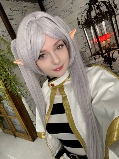 艾什莉体模COS芙莉莲:女神穿搭揭秘,清冷风格美翻天 艾什莉体模COS芙莉莲:女神穿搭揭秘,清冷风格美翻天