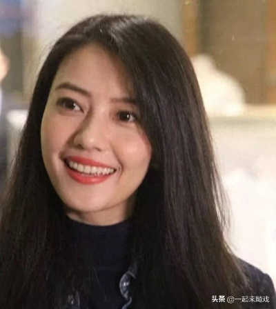 19岁高圆圆嫩态照曝光，谁是赢家？颜值巅峰！