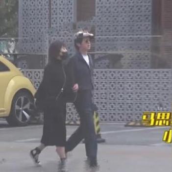 连体姐妹花爆红网络,私生活揭秘吸粉30万,新视角解读人生 连体姐妹花爆红网络,私生活揭秘吸粉30万,新视角解读人生