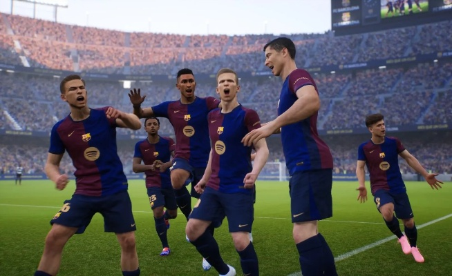 《实况足球Online》春节版全面升级，全新防守体验震撼来袭！