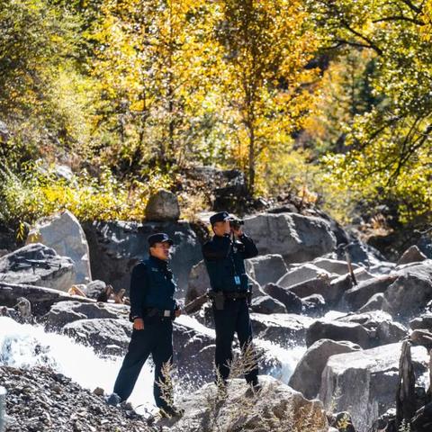 西部黑暗秘境，硬核冒险新篇章