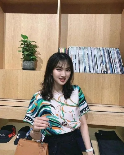 姚安娜不舍刘海热搜，新剧口碑再跌引热议