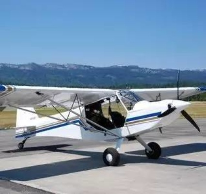 120万购飞机回家更省油，百公里油耗8升，出行新选择！