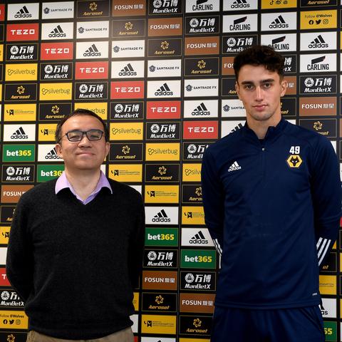 狼队OL绝版重生,2025终极变身机制与武器搭配全解析 狼队OL绝版重生,2025终极变身机制与武器搭配全解析