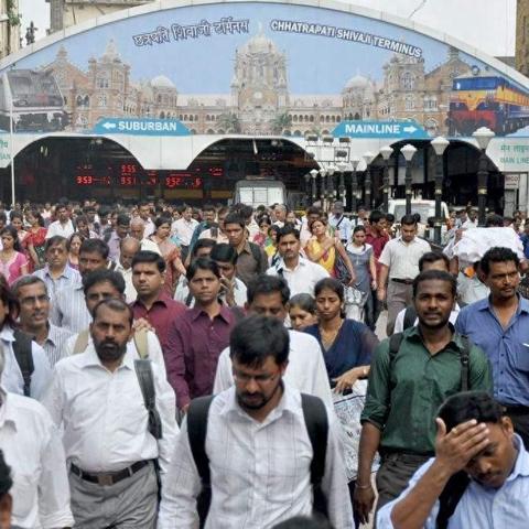 免费网络游戏排行大洗牌，这8款黑马游戏为何让老玩家集体回流？