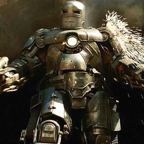 钢铁侠2钯中毒真相，2025年MCU战甲技术与隐藏剧情深度剖析