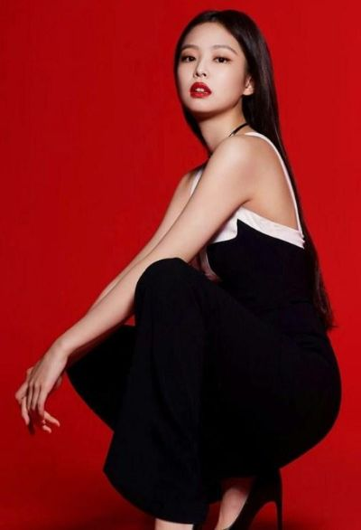 Jennie镜头删除风波背后，K-pop内容审查机制与粉丝逆向工程全解析