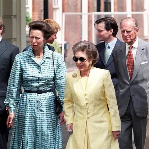 夏洛特怎么玩才不被秀？这套七星光芒剑打法90%玩家不知道