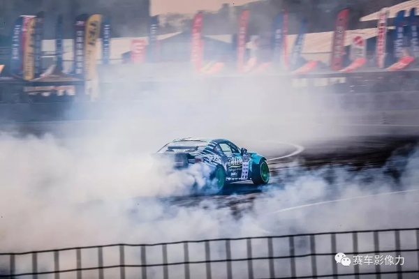 极限飚车手必看，2025年漂移调校与氮气爆发全赛道制霸指南