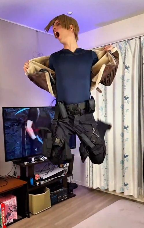 生化危机里昂Coser发视频，其精神状态究竟如何引关注
