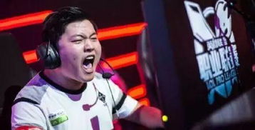 S3皇族OMG半决赛复盘,Uzi封神之战的4保1战术密码与版本黑幕 S3皇族OMG半决赛复盘,Uzi封神之战的4保1战术密码与版本黑幕