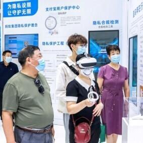 曾开分8.5的情感反诈模拟器被豆瓣下架,如今搜索不见踪影! 曾开分8.5的情感反诈模拟器被豆瓣下架,如今搜索不见踪影!