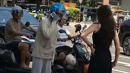 女骑手遭男顾客骚扰后报警,顾客道歉赔偿 300 元平息事端 女骑手遭男顾客骚扰后报警,顾客道歉赔偿 300 元平息事端