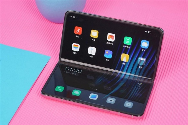 OPPO Find N6提前体验,用户赞其毫无折痕、一马平川,直呼完美! OPPO Find N6提前体验,用户赞其毫无折痕、一马平川,直呼完美!