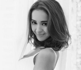 新片安·李的遗嘱亮点,阿曼达·塞弗里德竟佩戴假体肛门 新片安·李的遗嘱亮点,阿曼达·塞弗里德竟佩戴假体肛门