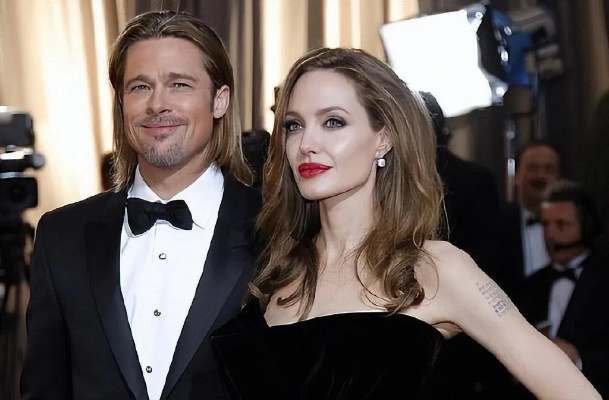 朱莉与皮特长子马多克斯,新片宣传中毅然删去父姓背后的深意 朱莉与皮特长子马多克斯,新片宣传中毅然删去父姓背后的深意