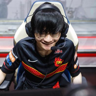 2 月 27 日实况足球公测，速看 S9 赛季更新重要公告！