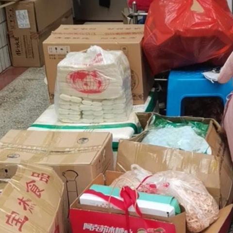 2025国庆返程后备箱晒图全攻略，空间优化+摄影美学+亲情表达三合一