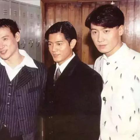 饿狼传说3出招表终极指南,双线系统实战技巧与隐藏必杀技毫秒级拆解 饿狼传说3出招表终极指南,双线系统实战技巧与隐藏必杀技毫秒级拆解